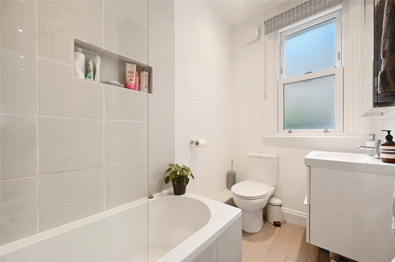 Collingbourne Road, London, W12