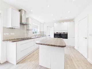 Threwstones Close, Tiverton, Devon, EX16