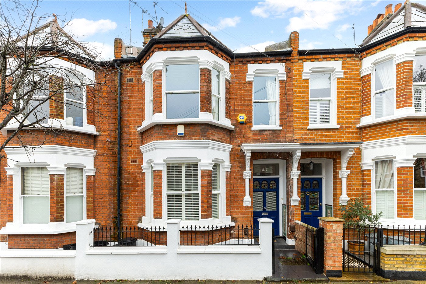 Tregarvon Road, London, SW11