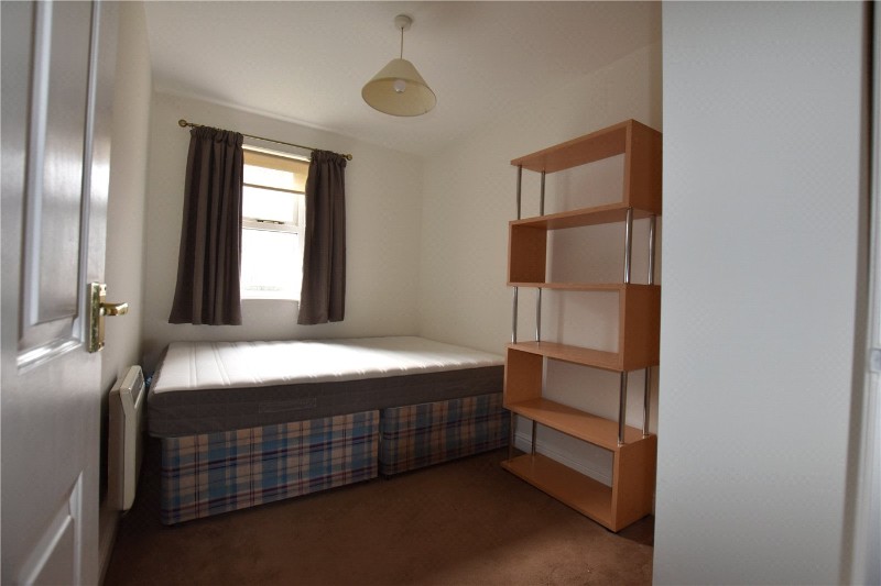 Transom Close, London, SE16