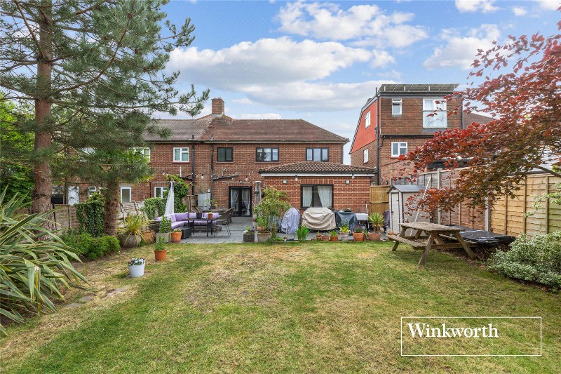 Mays Lane, Barnet, EN5