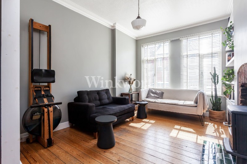 Rosebery Avenue, London, N17