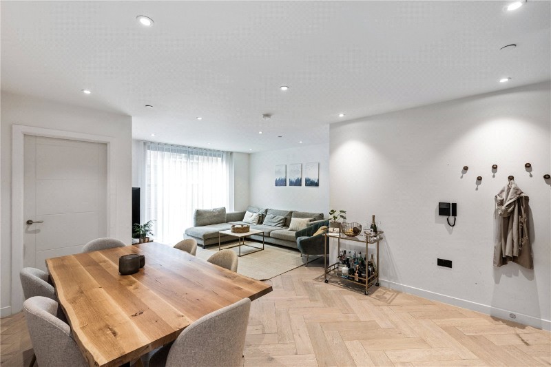 Dock Street, London, E1