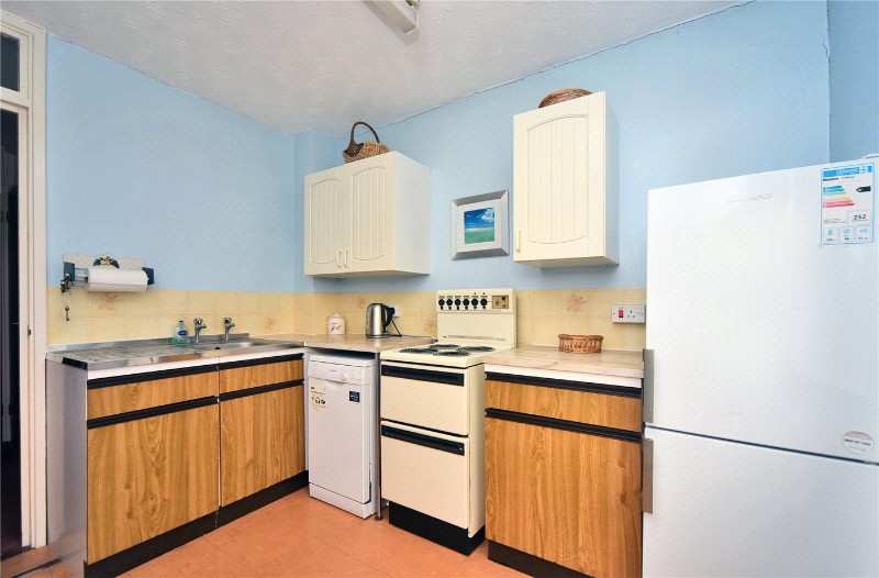 Henbit Close, Tadworth, Surrey, KT20