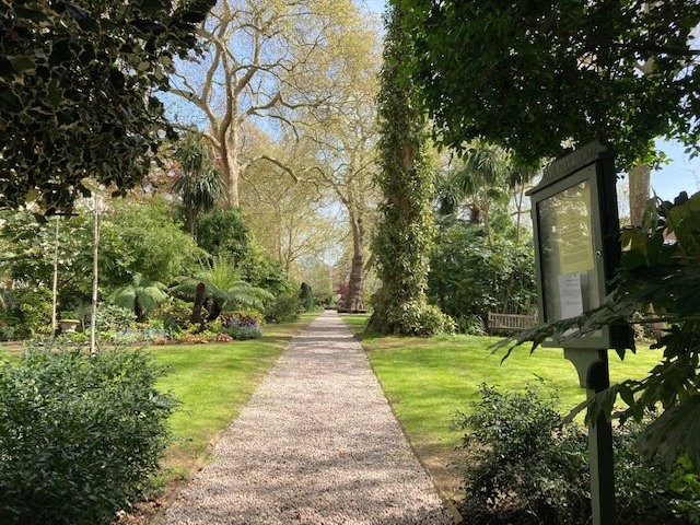 Hyde Park Square, Hyde Park, W2