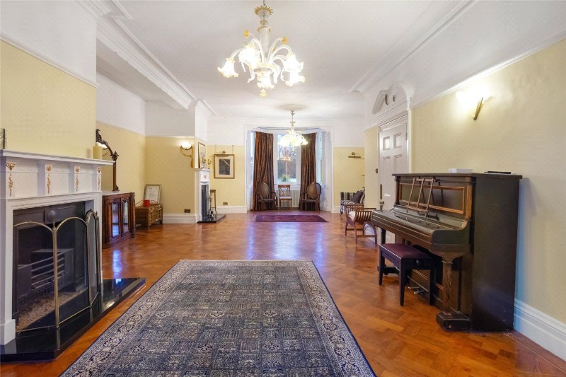 Dulwich Wood Avenue, London, SE19