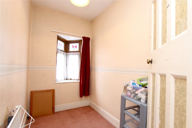 Oakleigh Park Drive, Leigh-on-Sea, Essex, SS9