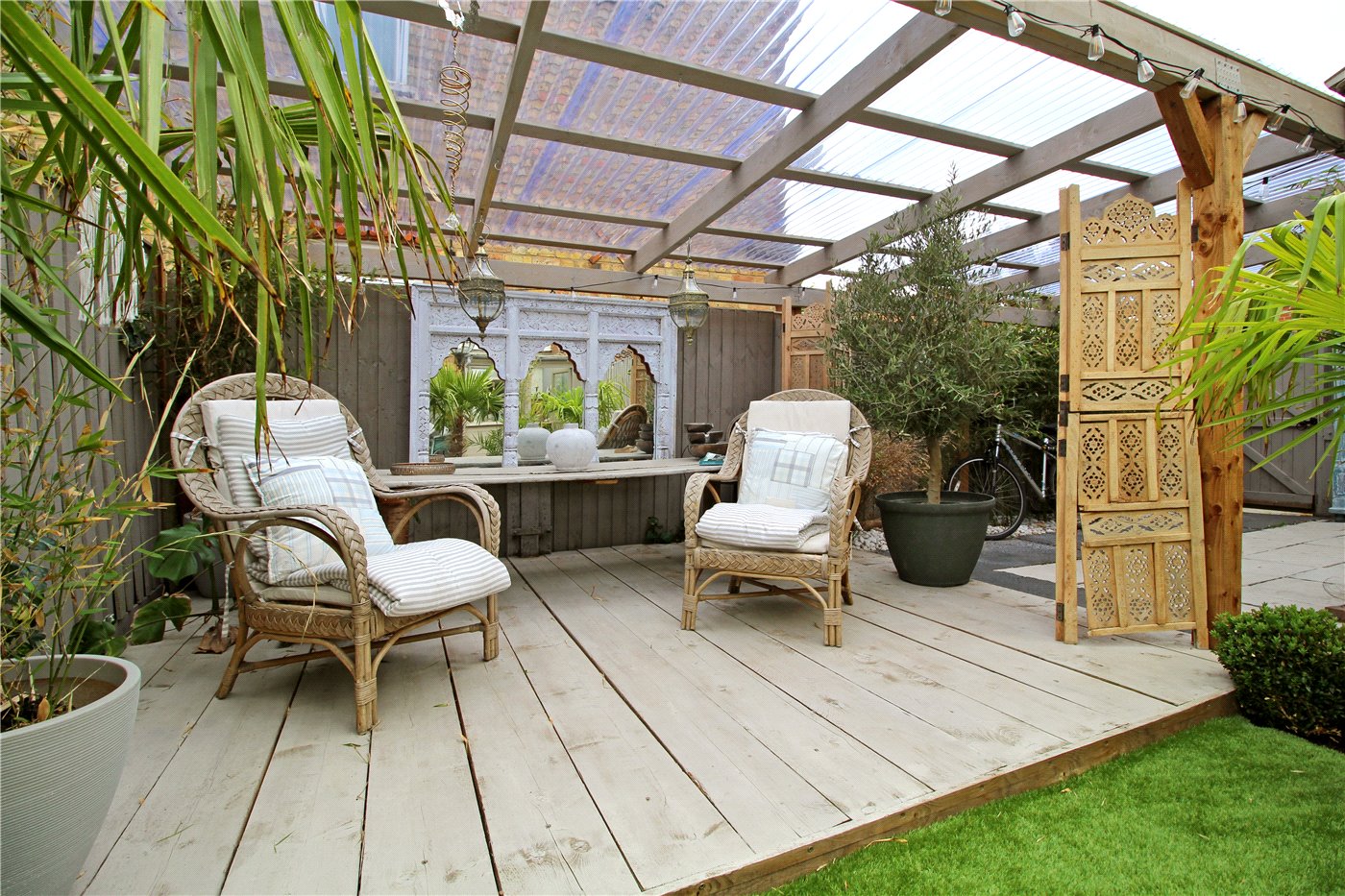 Outdoor Seating