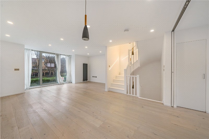 Rotherhithe Street, London, SE16