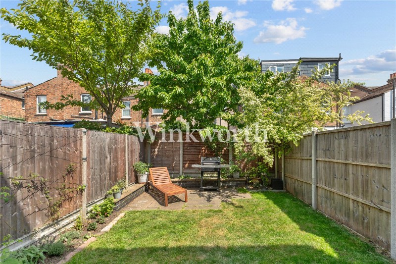 Leith Road, London, N22