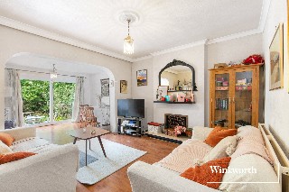 Woodfall Avenue, High Barnet, EN5