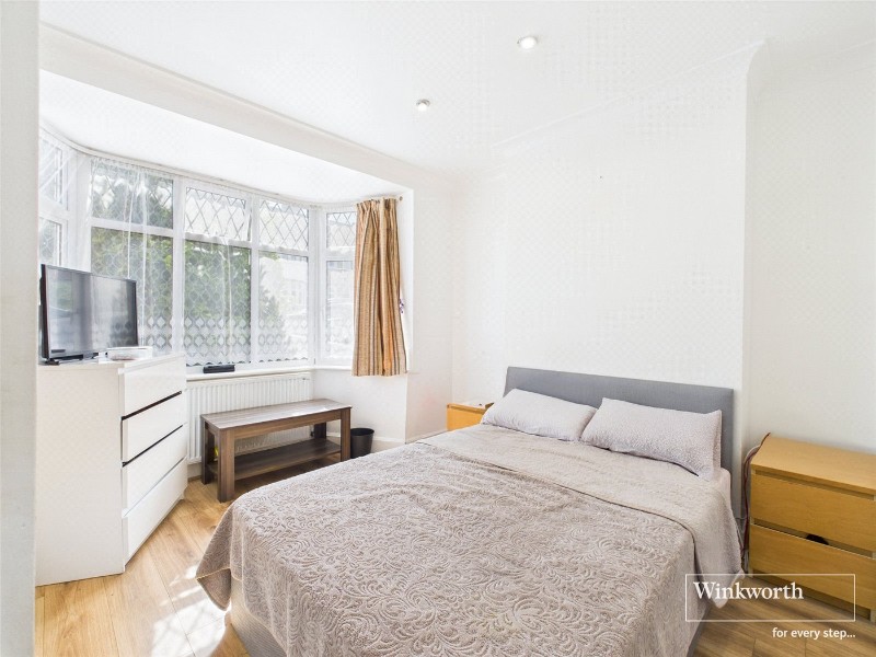 Summit Close, London, NW9