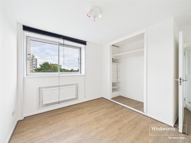 Valley Drive, London, NW9