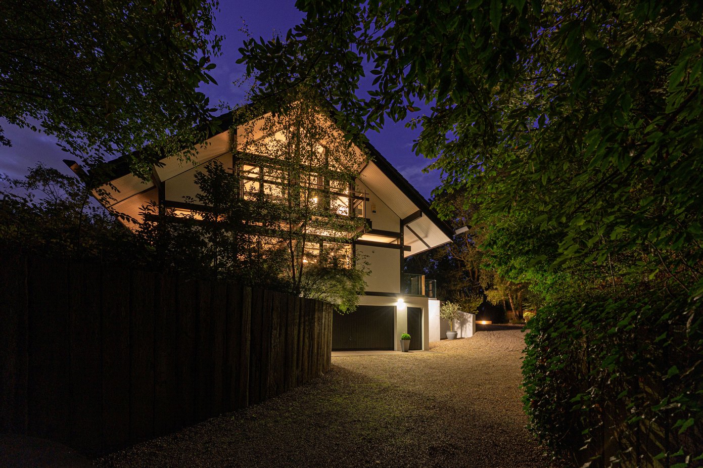 Driveway To House Du