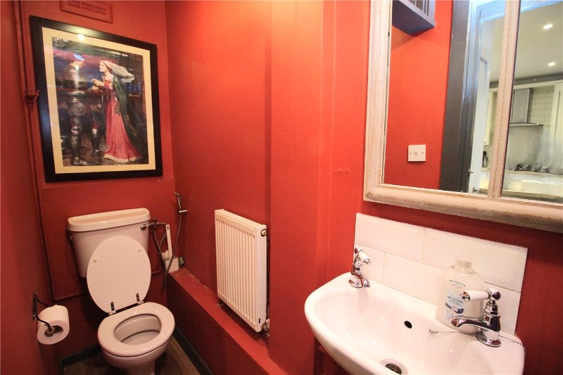Manchester Drive, Leigh-on-Sea, Essex, SS9