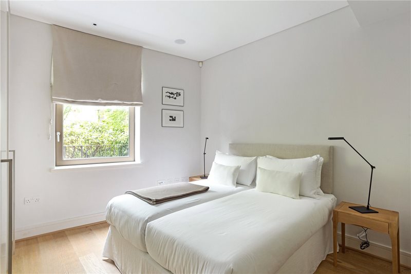 Thornwood Gardens, Kensington, London, W8
