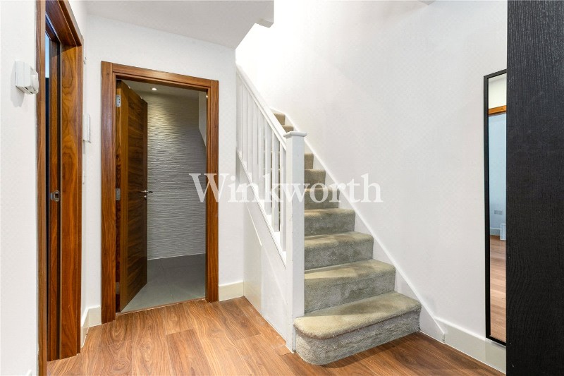 Belz Drive, London, N15