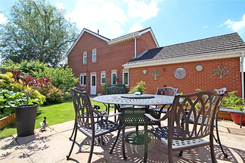 Woburn Close, Market Deeping, Peterborough, Lincolnshire, PE6