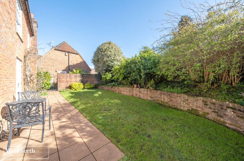 Becket Court, Worting, Basingstoke, RG23