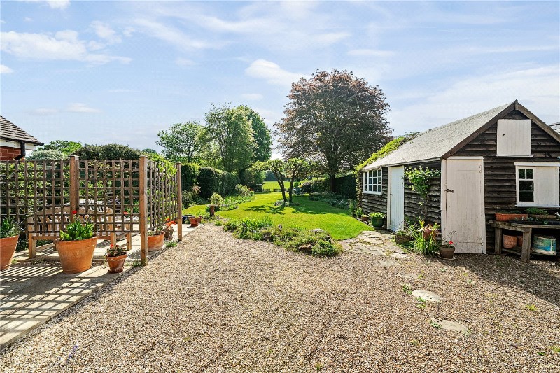 Lickfolds Road, Rowledge, Farnham, Surrey, GU10