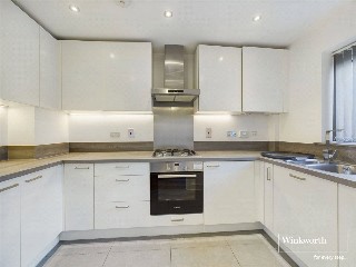 Greenham Avenue, Reading, Berkshire, RG2