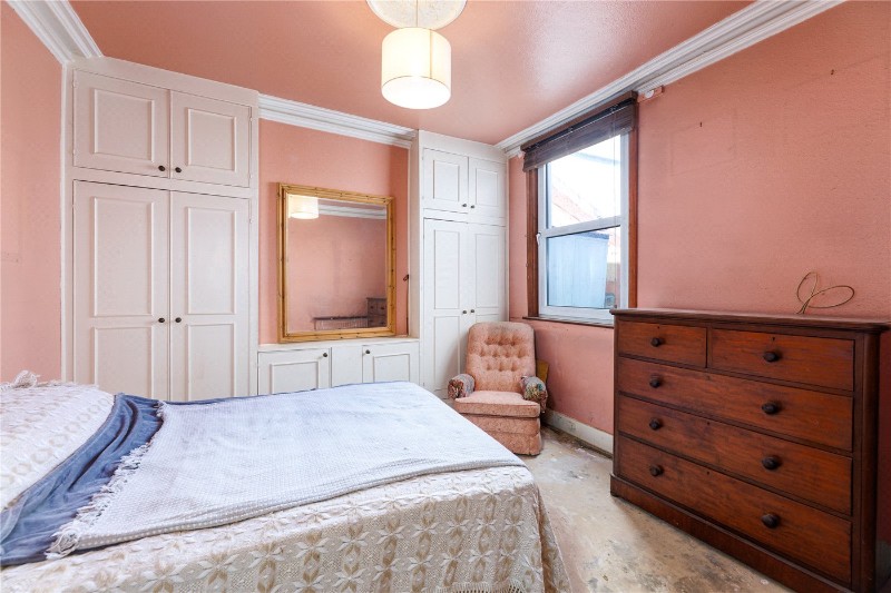 Priory Road, London, W4