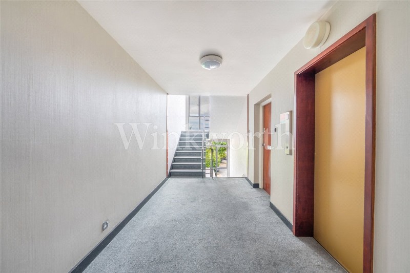 James Close, Woodlands, London, NW11