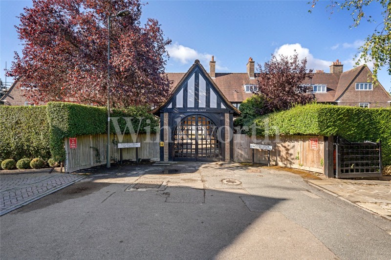 Heath Close, London, NW11