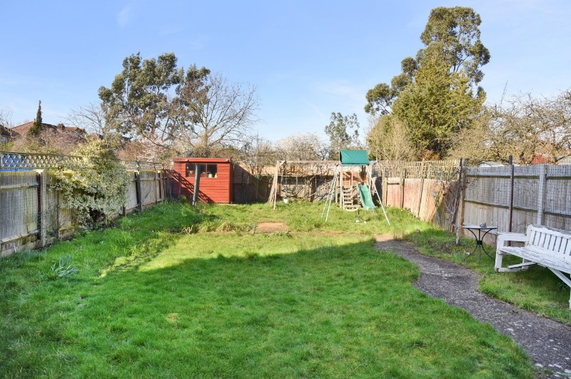 Colborne Way, Worcester Park, KT4