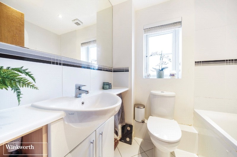 Dorset Crescent, Basingstoke, Hampshire, RG22