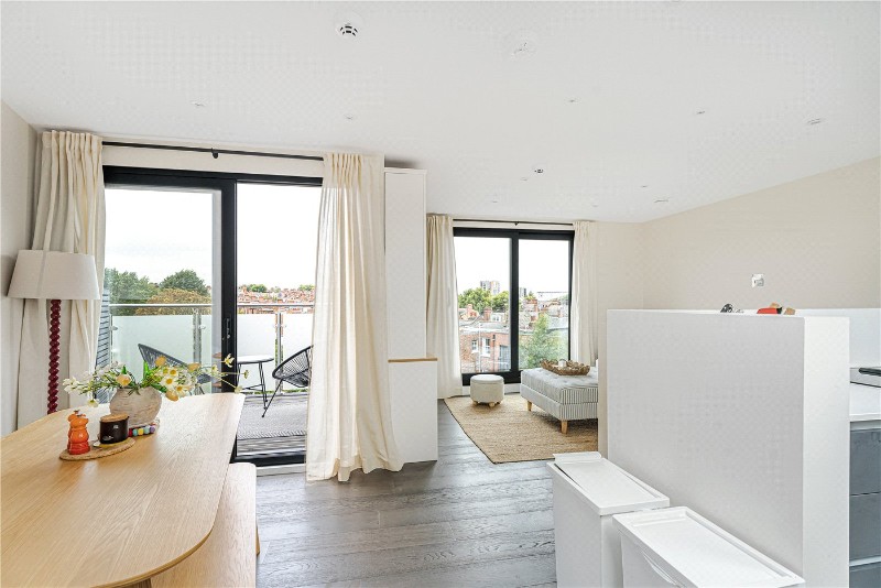 Weston Park, London, N8