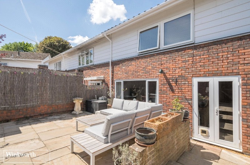 Novello Close, Basingstoke, Hampshire, RG22