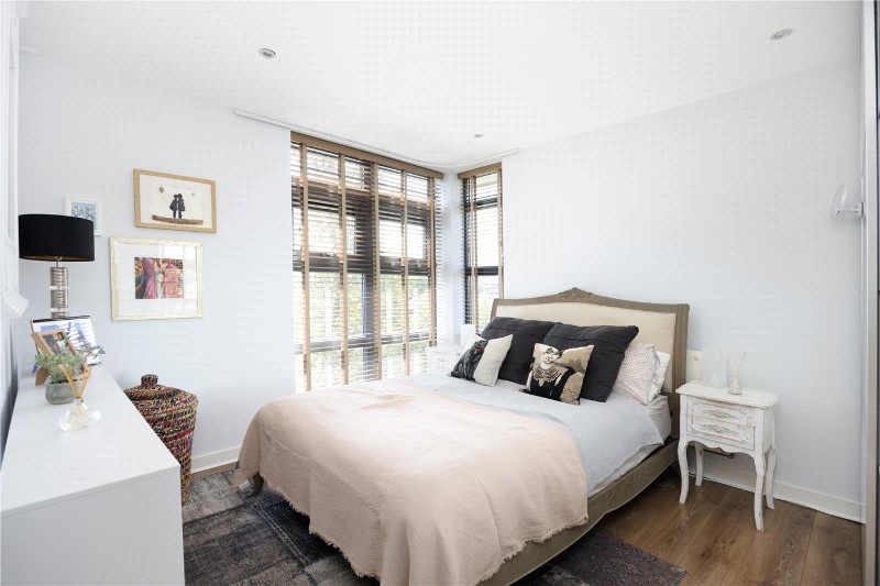 Whitelands Crescent, London, SW18