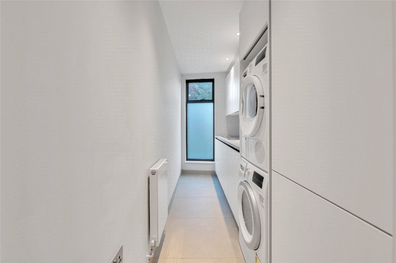 The Vale, London, NW11