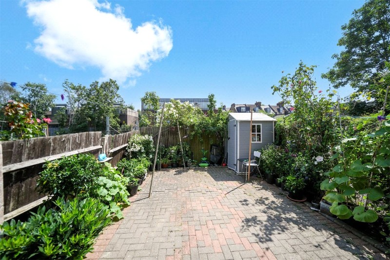 Fairbridge Road, London, N19