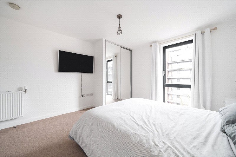 Jonzen Walk, London, E14