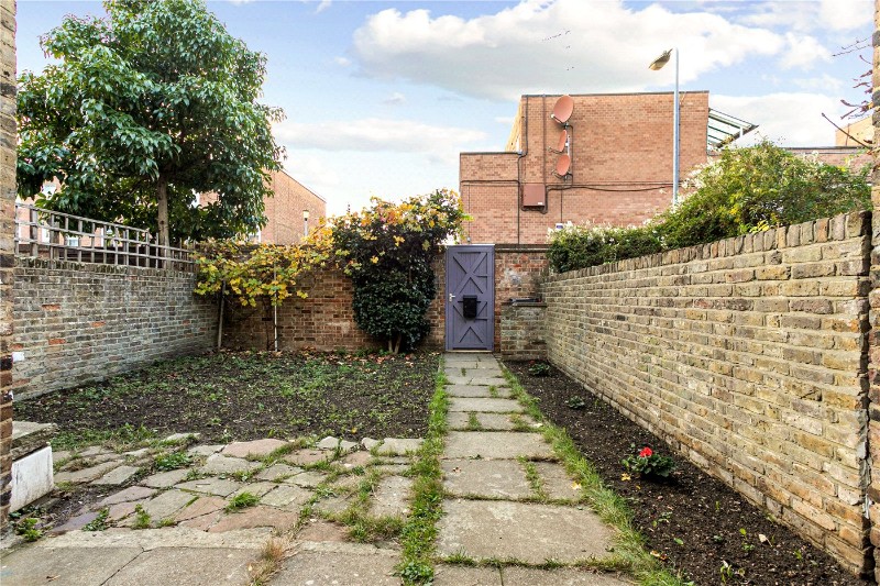 Smalley Close, London, N16