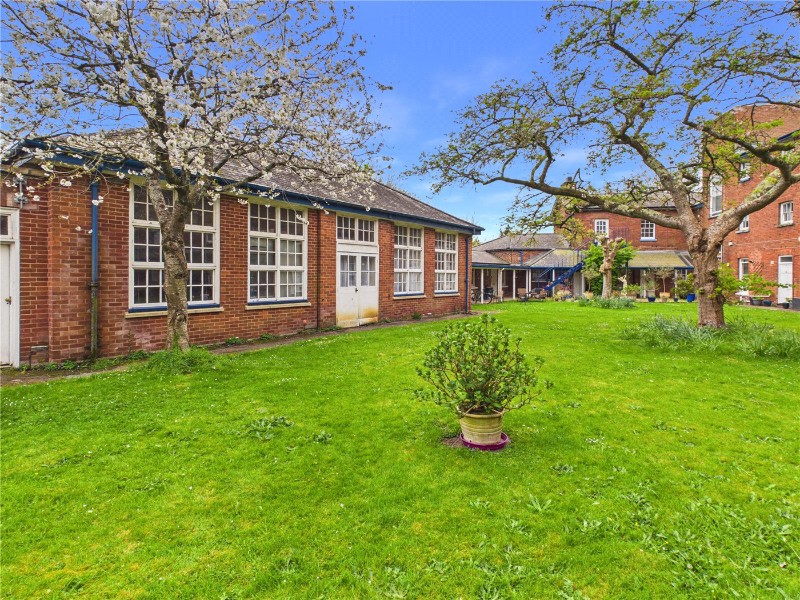 The Lodge, Western Road, Crediton, Devon, EX17
