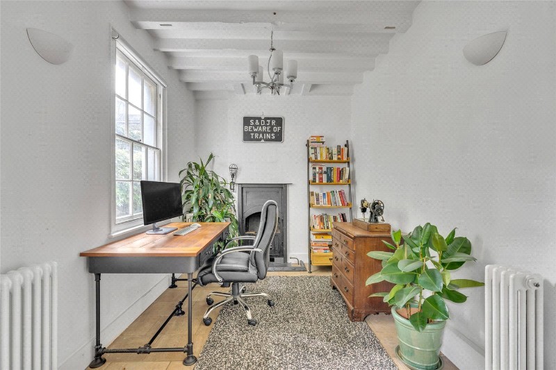 Kiels Cottages, Back Lane, London, NW3