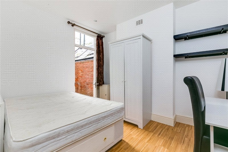 Bronsart Road, London, SW6