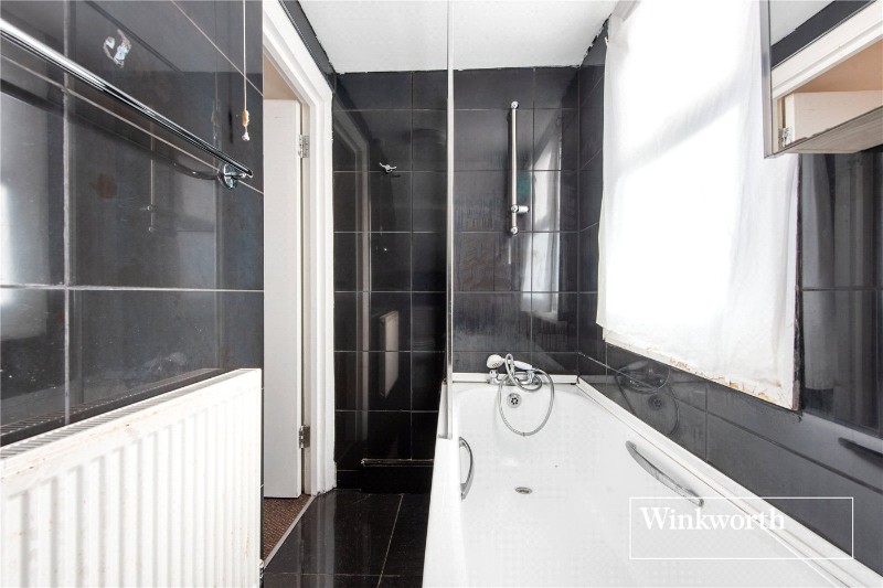 Station Road, Finchley, London, N3