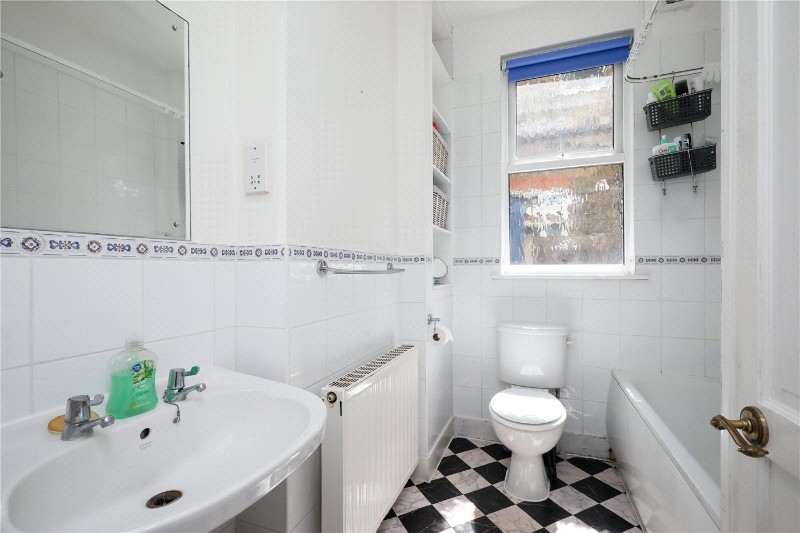 Julian Avenue, London, W3