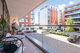 Kingman Way, Newbury, Berkshire, RG14
