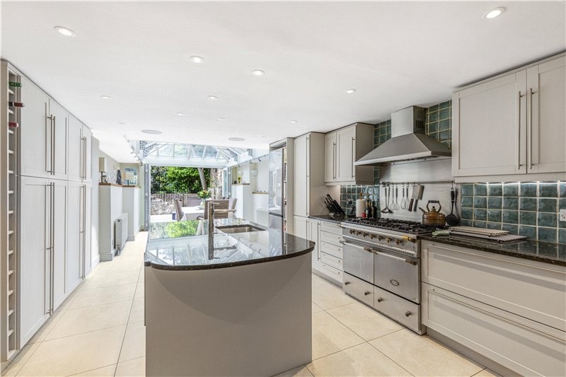 Castelnau, Barnes, London, SW13