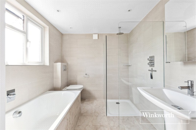 Etchingham Park Road, Finchley, London, N3