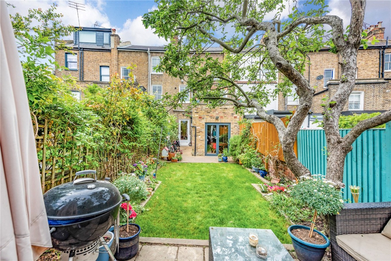 4 bedroom property for sale in Ambler Road, Islington, London, N4 (Ref