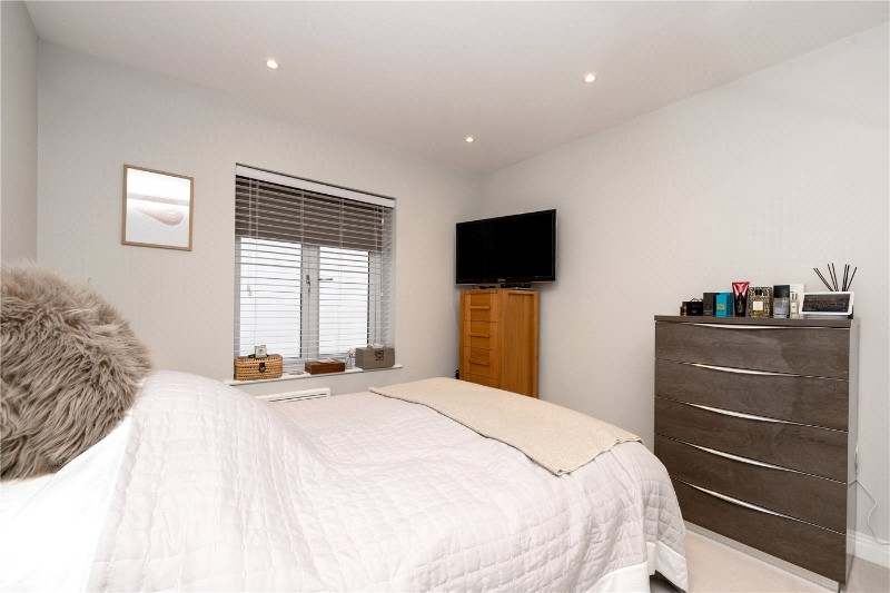 Springfield Lane, Weybridge, Surrey, KT13