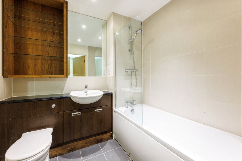 Clayponds Lane, Brentford, TW8