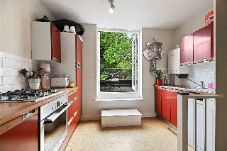 St. Stephens Gardens, London, W2