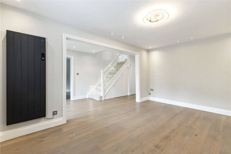 Sandy Lane, Chobham, Surrey, GU24